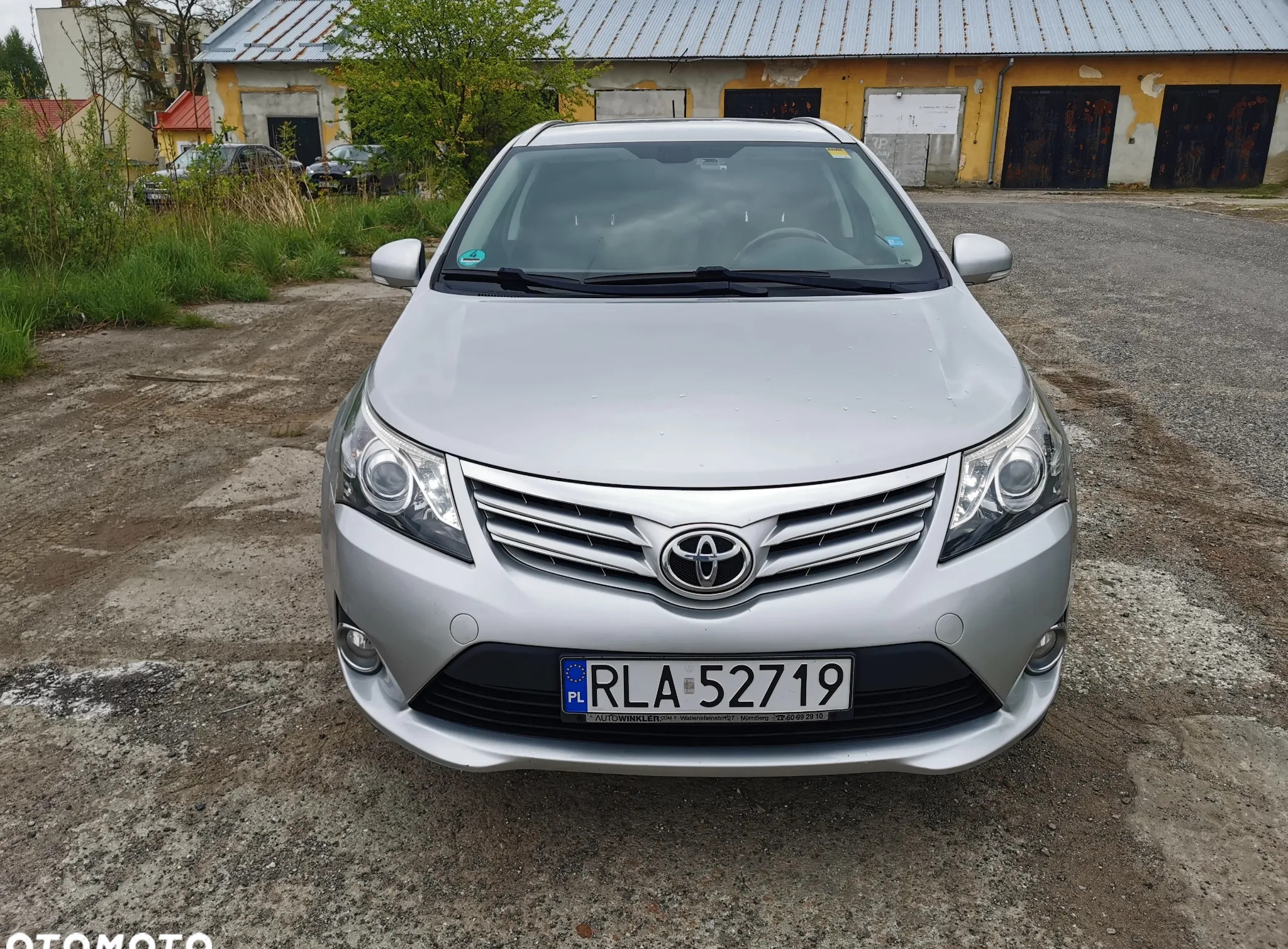 Toyota Avensis cena 39900 przebieg: 228000, rok produkcji 2012 z Łańcut małe 211